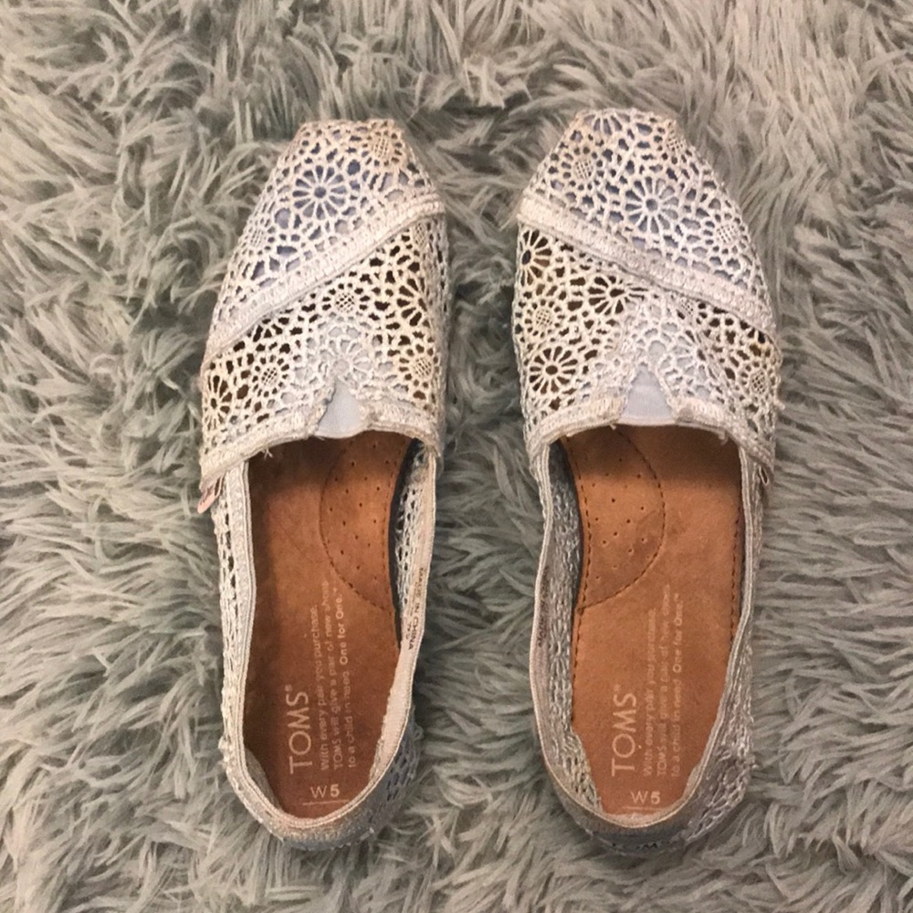 Toms baby blue lace crotchet slip on size 5